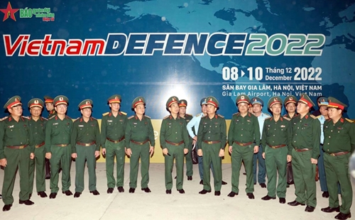 Đại tướng Phan Văn Giang kiểm tra công tác chuẩn bị tổ chức Triển lãm Quốc phòng quốc tế Việt Nam 2022